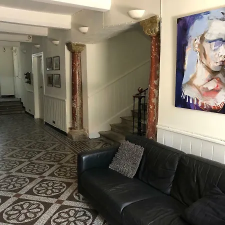 Chateau Marcel Lägenhet *