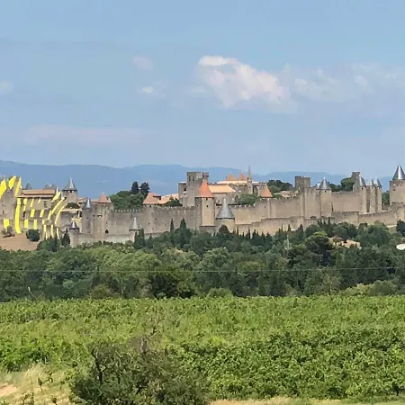 Chateau Marcel Lägenhet *