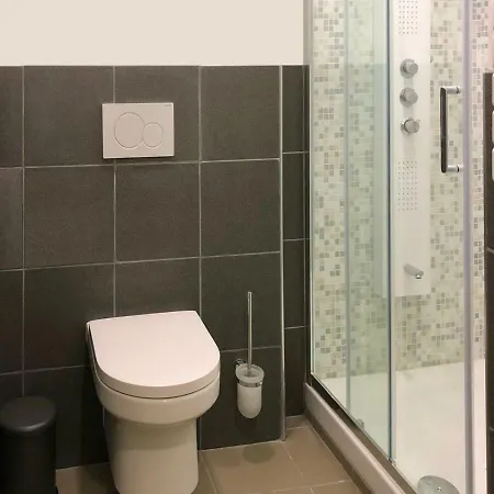 Chateau Marcel Lägenhet *