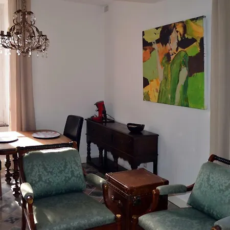 Chateau Marcel Lägenhet